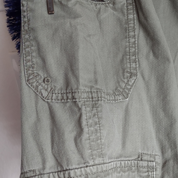 Eddie Bauer Ripstop Cargo Shorts & cropped Pants say 12 but Plus sized really - Picture 12 of 17